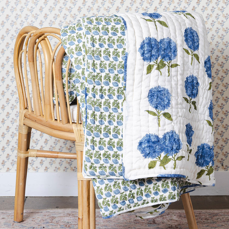 Reversible Twin Quilt - Blue Hydrangeas